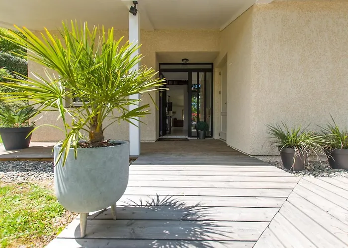 La Villa 103